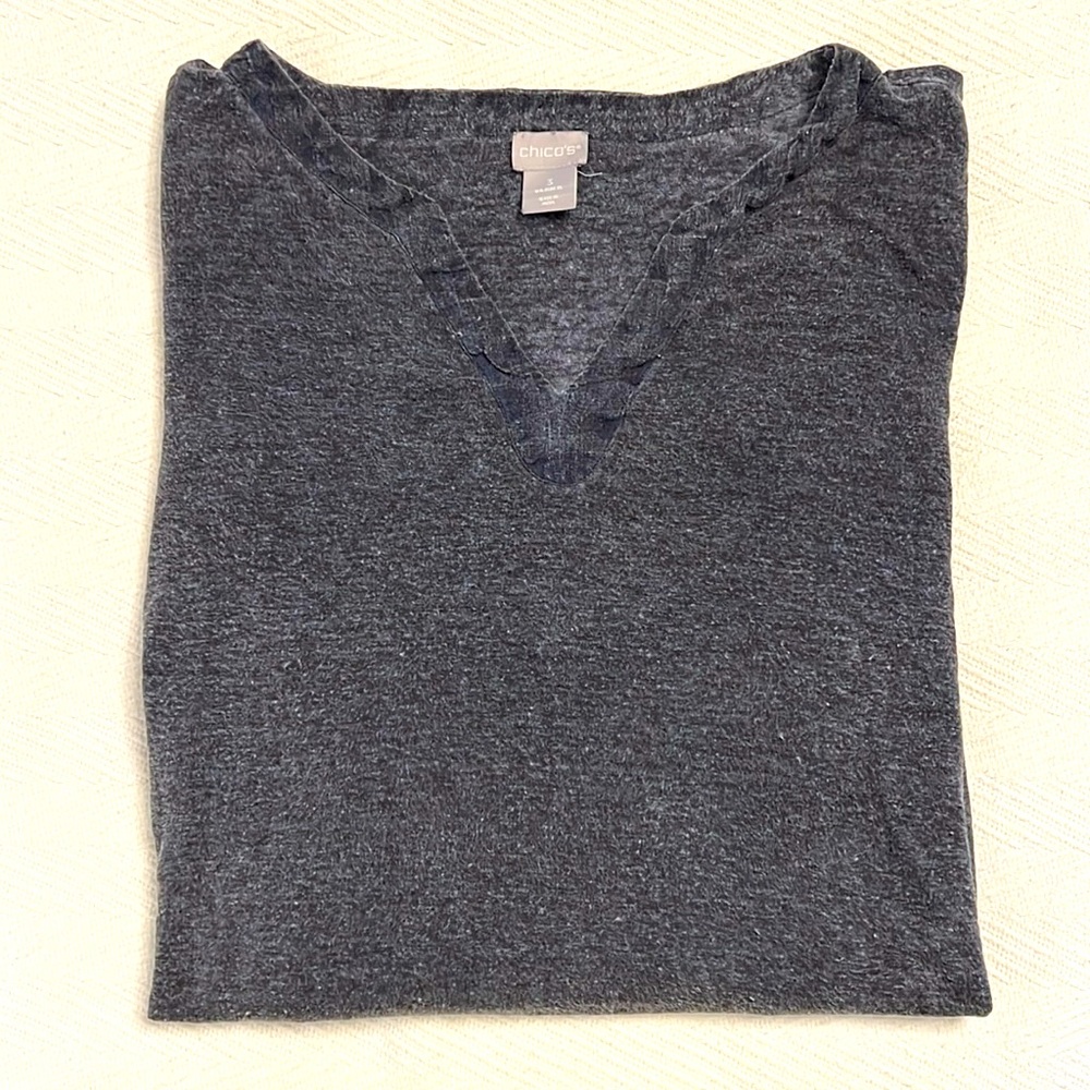 Chicos cotton-linen blend forearm length sleeve tunic, blue grey color